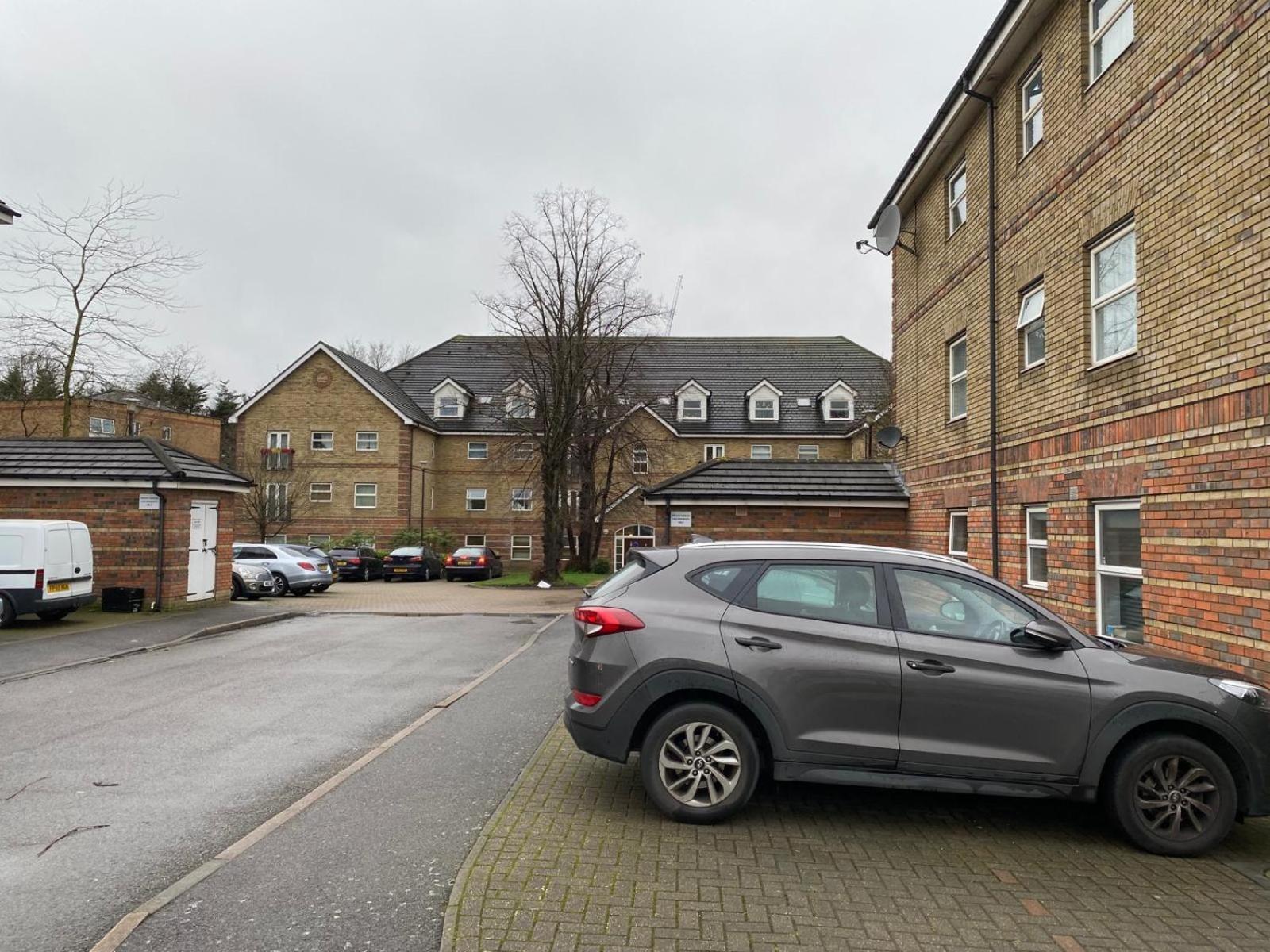 Spacious & Cosy Double And Single Bedrooms Close To Hendon & Colindale Tube Stations Exterior photo